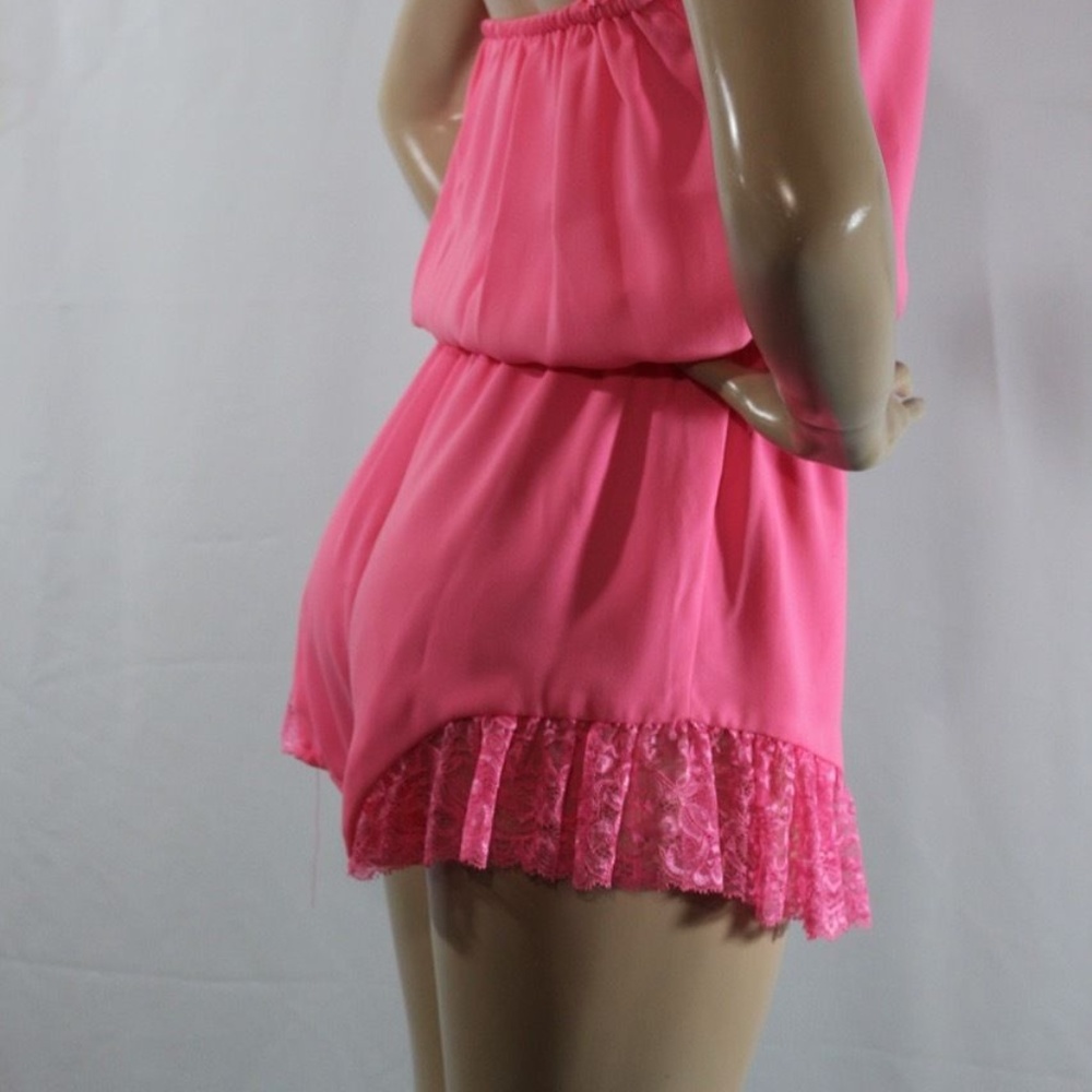New GUESS The Flirty Pink Romper with Lace - Picture 5 of 8